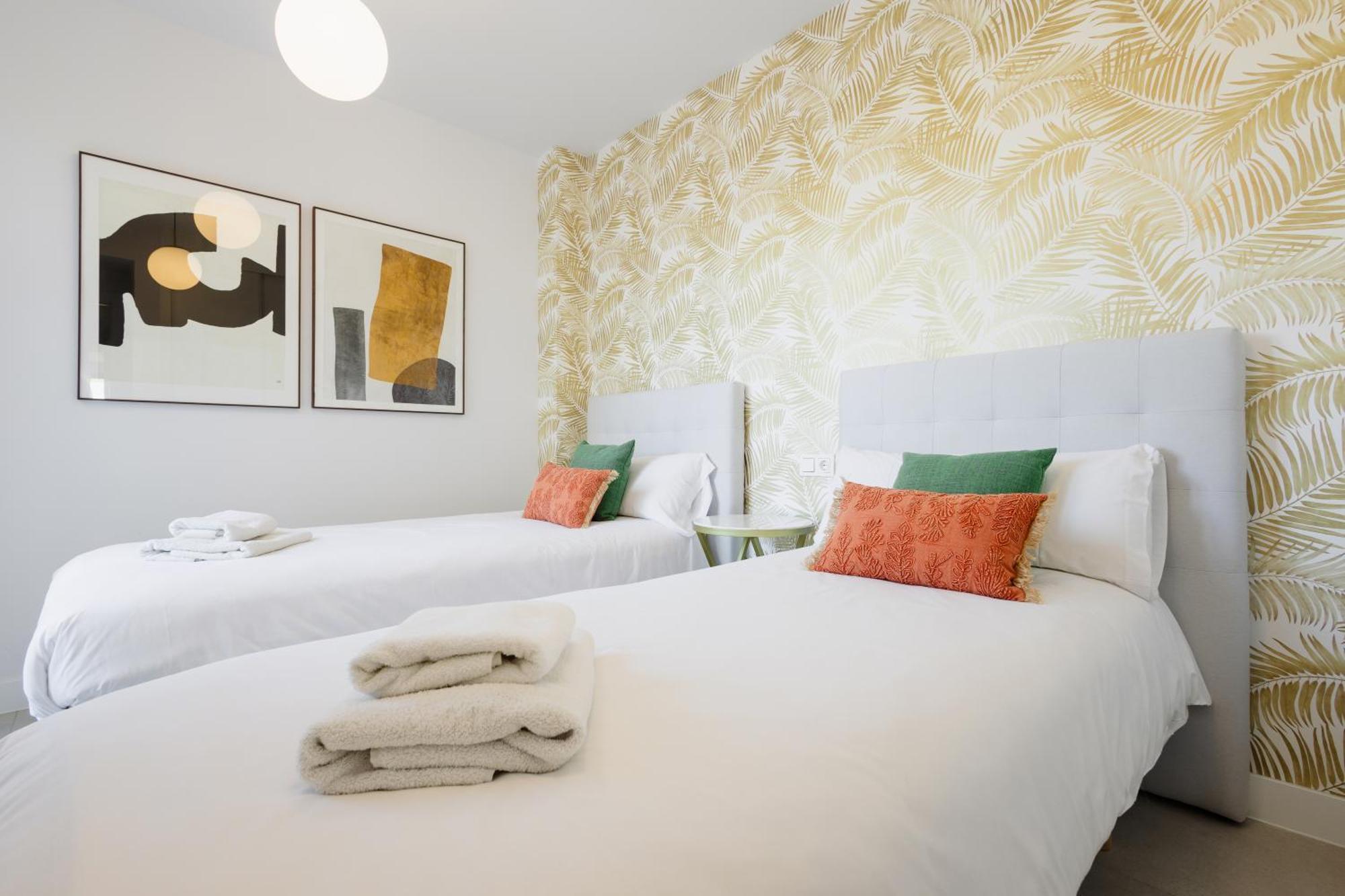 Luxurious 2 Bedroom Apartment Close To The Beach In Estepona Luaran gambar