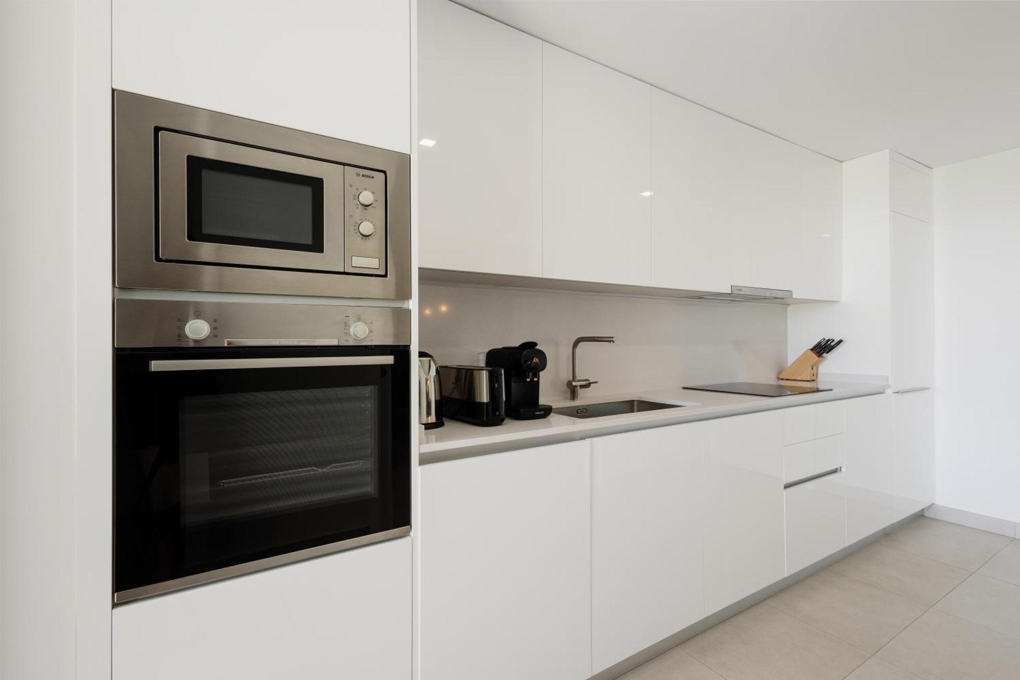 Luxurious 2 Bedroom Apartment Close To The Beach In Estepona Luaran gambar